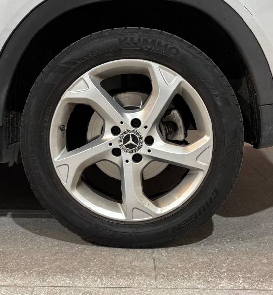 Vendez votre voiture chez Millenium Motor 83