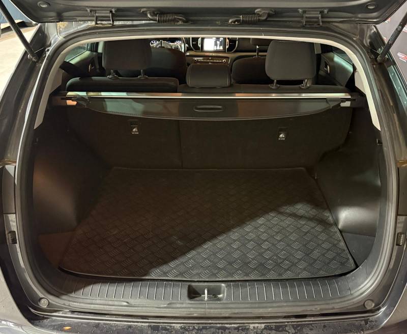 Véhicule d'occasion - KIA SPORTAGE 1.6l - 132Ch - Active - Garantie 6 mois - Millenium Motor 83