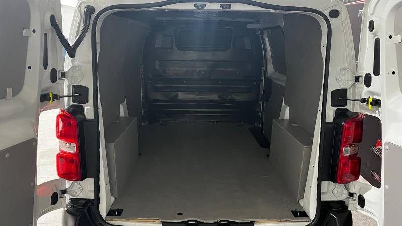 Véhicule d'occasion - OPEL VIVARO - 1.5 L BlueHDi - 120Ch - FOURGON - Garantie 6 Mois
