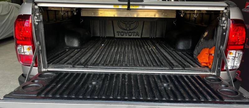 Véhicule d'occasion - TOYOTA HILUX 2.4L D-4D 4x4 - 150CH - XTRA PICK UP DOUBLE CABINE -Garantie 6 mois