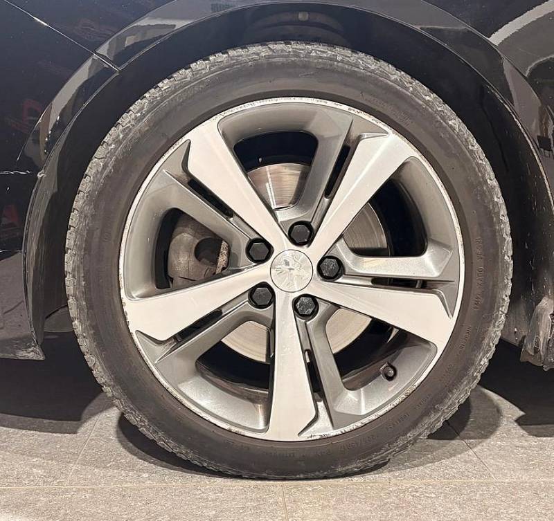 Voiture d'occasion Peugeot 308 à vendre dans le 83