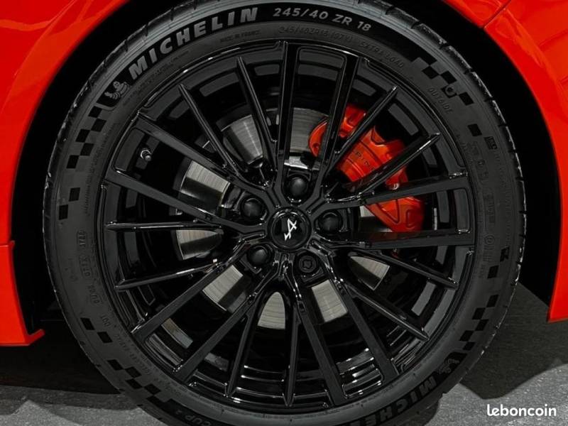 VOITURE AVEC FAIBLE KILOMÉTRAGE