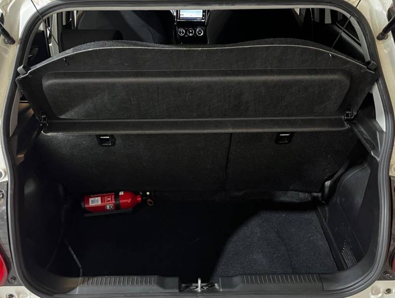 Suzuki SWIFT à vendre chez Millenium Motor 83