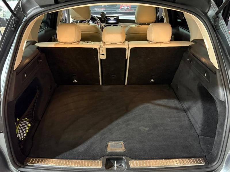 Mercedes GLC à vendre chez Millenium Motor 83