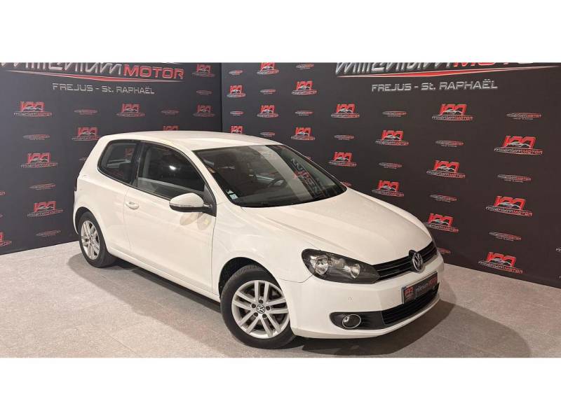 Volkswagen Golf à vendre chez Millenium Motor 83 