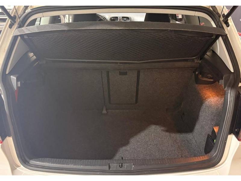 Volkswagen Golf à vendre chez Millenium Motor 83 