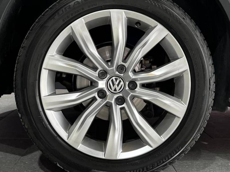 VOLKSWAGEN T-ROC à vendre chez Millenium Motor 83