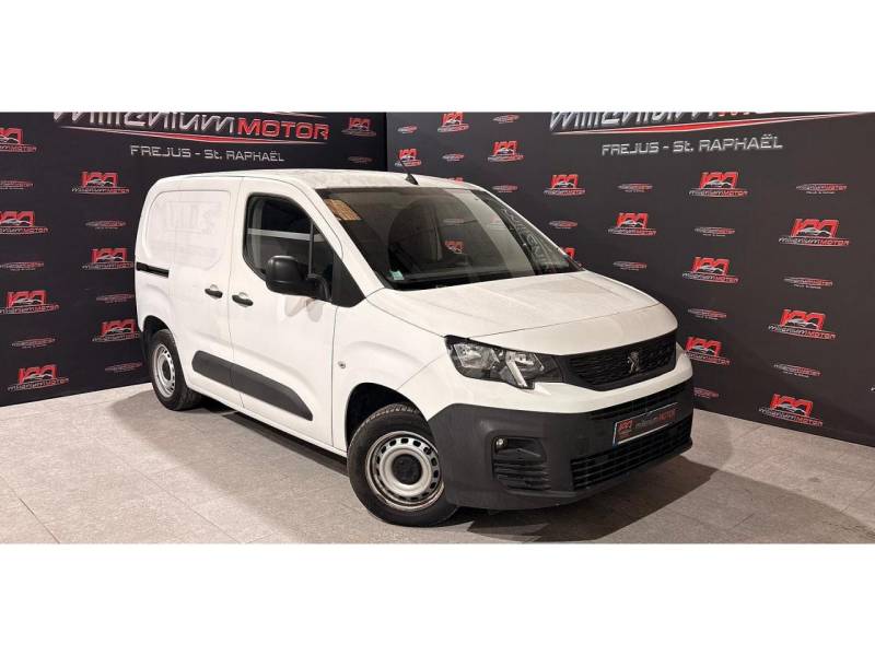Peugeot partner à vendre chez Millenium Motor 83