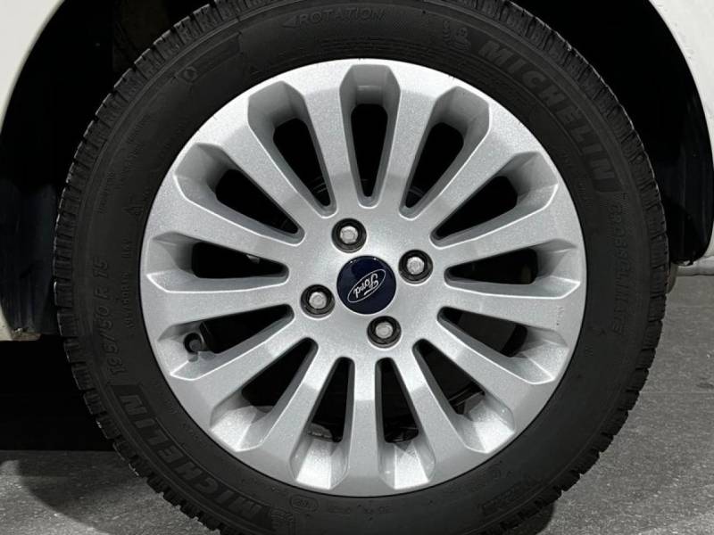 OCCASION - FORD KA 1.2i – 69 CH – Titanium+ – Garantie 6 mois - Secteur Fréjus Saint Raphaël